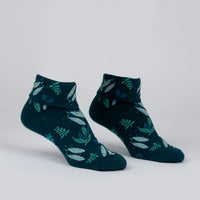 The Buzz About Cicadas Turn Cuff Crew